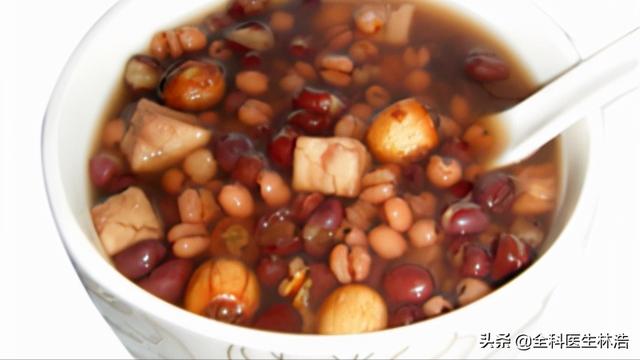 阳气不足不要怕，中医分享：四种药膳，助你温阳健脾，远离疾病