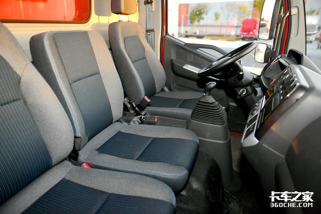 探秘京东物流仓库，快递车为啥选东风多利卡D6？