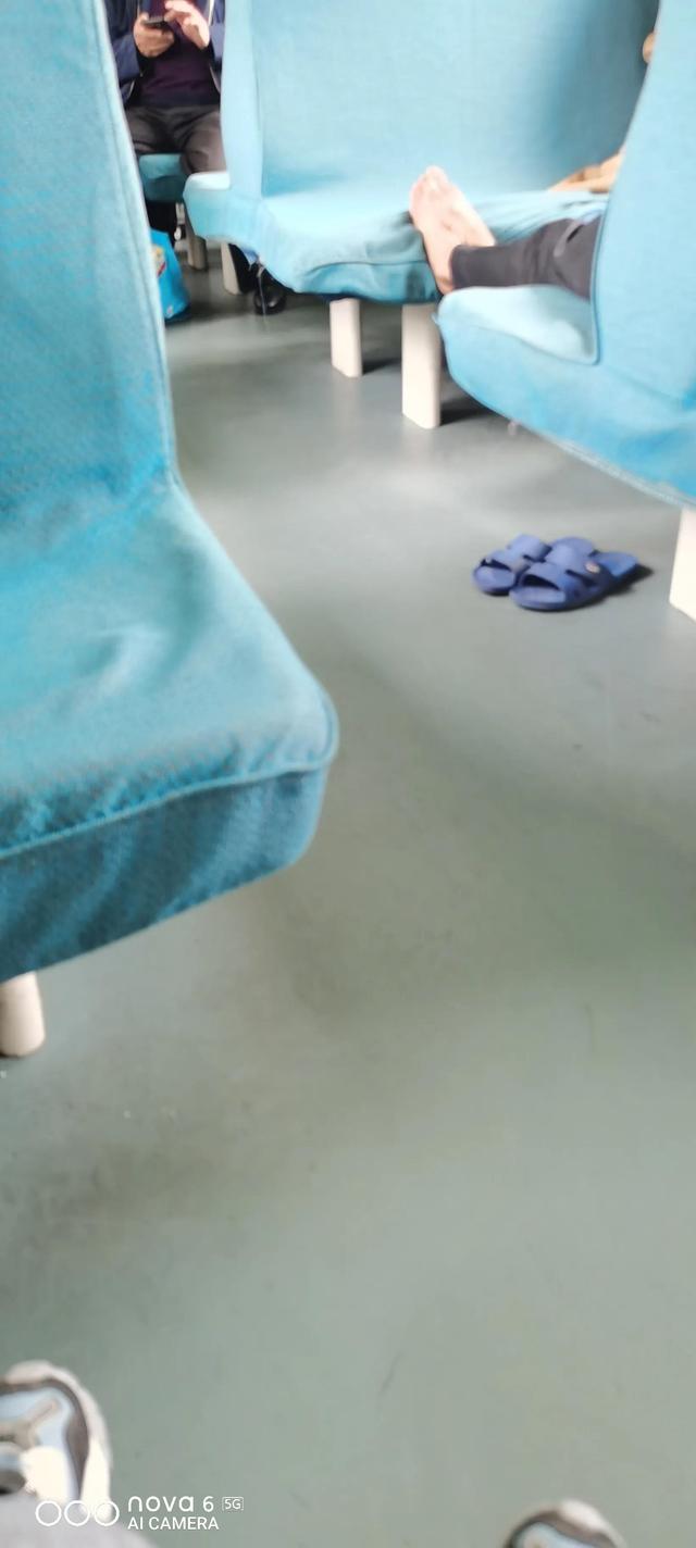 素质这个问题不关年龄大小