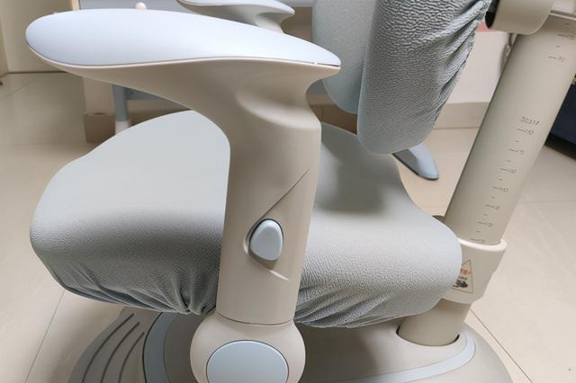 COBENSON科贝森儿童学习桌椅：安全可调节，给孩子带来好学习习惯