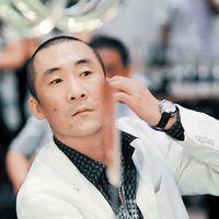 放弃撒贝宁又如何，嫁皮裤汪抚养继女，章子怡照样活成人生赢家