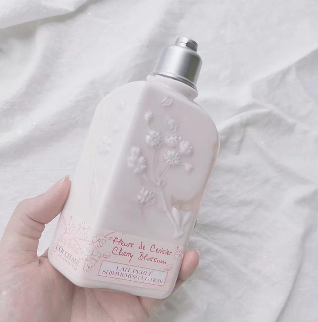 最好闻的维多利亚秘密身体乳