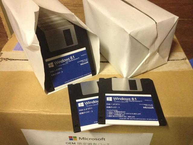用2700張軟盤安裝Win10系統，日本人真有這麼守舊嗎？