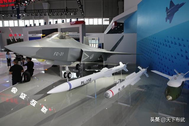 珠海航展正式开始，轰-20虽未现身，但依然遍地“黑科技”