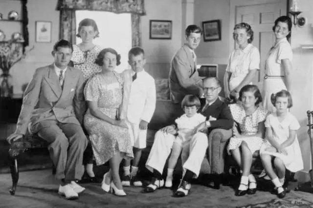 「今日发布」军人世家有多厉害——军人世家祖孙四代