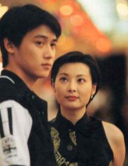 岩男郎:王朔马未都喊他大哥，陆毅刘烨都是他捧红，海岩才是京圈大牛人