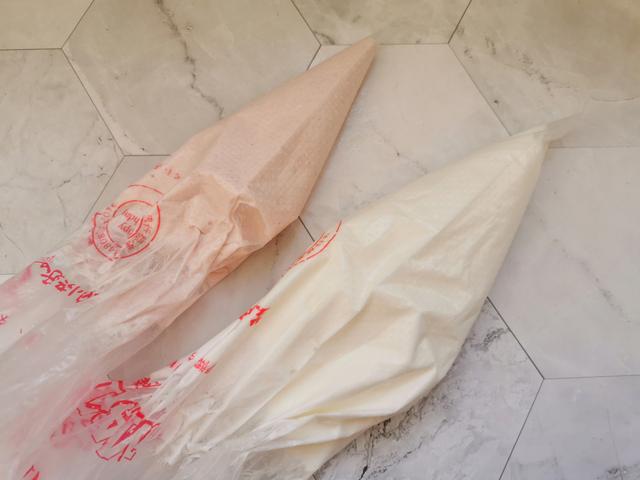 棉花糖也可以在家做,一个鸡蛋做一盘,没有添加剂,孩子吃得放心
