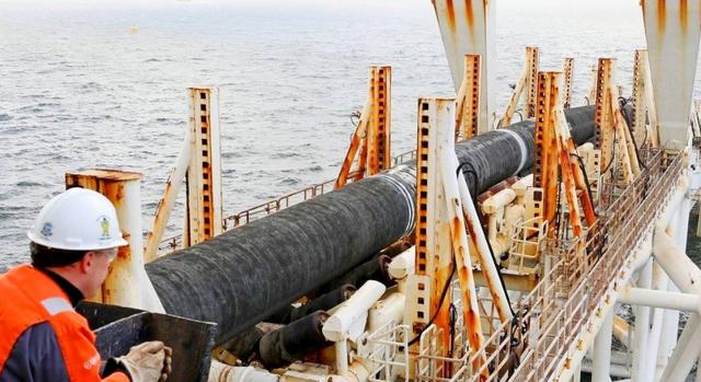 北溪-2建成，俄天然气可不走乌克兰通道，乌总统：过境费5折行吗