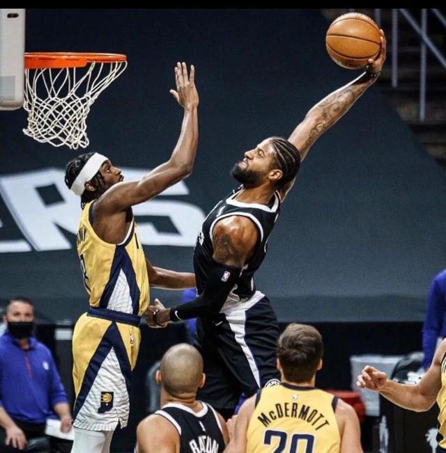 篮球小前锋怎么打（小前锋的位置和打法简介）