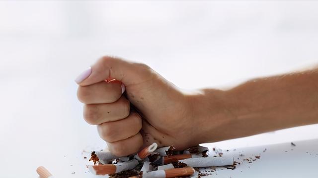 经常饭后抽烟，身体会怎样？4条“抽烟原则”，老烟民或要注意