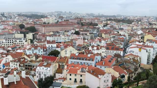 南欧自由行趣事糗事24 柏林转机夜宿机场 看到长长中国人队伍 今日热点