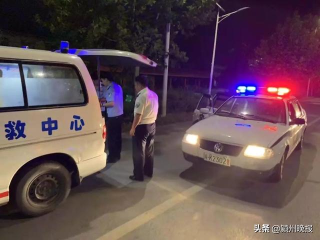 女友提出分手，18岁小伙买了瓶300毫升的敌敌畏，一口气喝下去五分之一左右，幸亏民警及时相救2