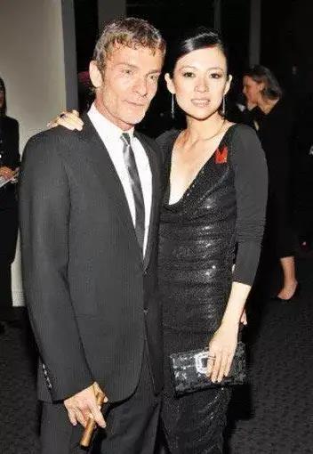 放弃撒贝宁又如何，嫁皮裤汪抚养继女，章子怡照样活成人生赢家