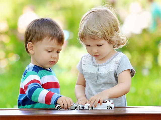 为什么我的小孩每个月发高烧和喉咙发炎，吃什么才能提高免疫力？