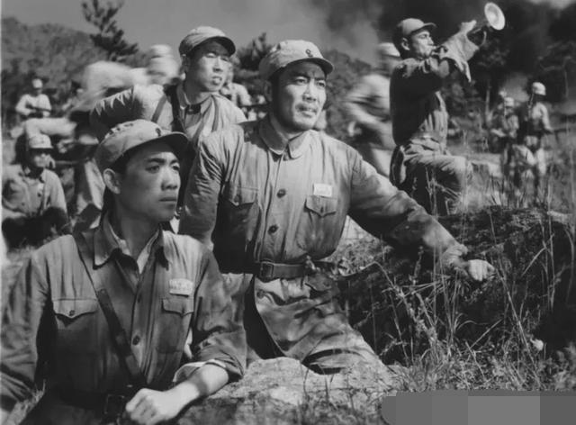 ����ӰϷ���(�������۾�����ӰϷ�����ա��еĹ�����������ϼ��)