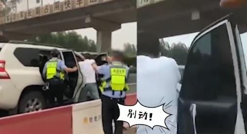 廣西北海 超帥 警方現場攔截運毒車輛 抓獲犯罪嫌疑人 Kks資訊網