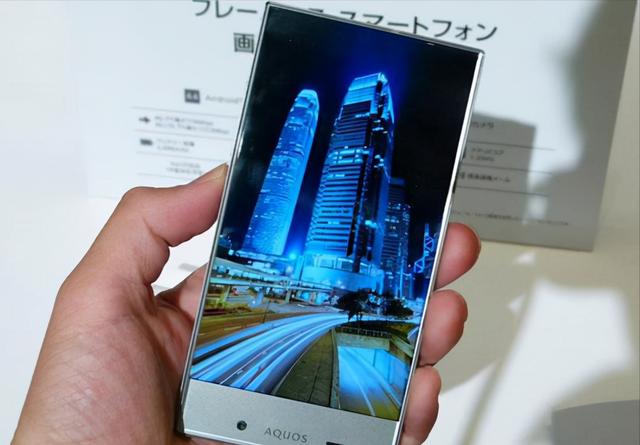 雷军回顾5年前的今天，小米MIX横空出世，全面屏时代就此到来