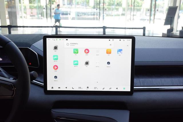 零百3.8秒，续航712km，28.1万起，详解自主高端电动车极氪001