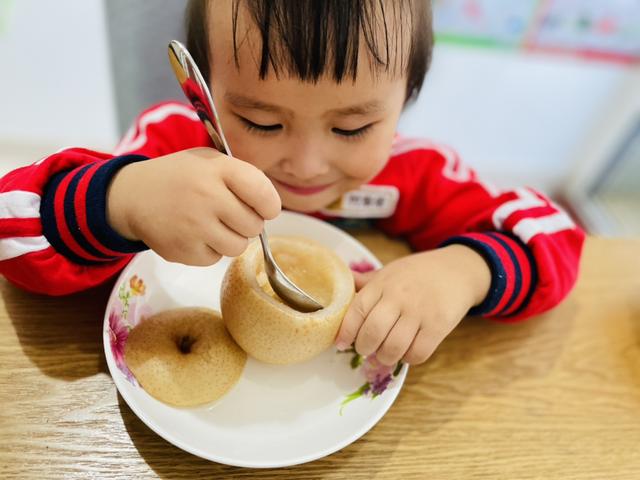 家有萌宝，厨房秤怎么少得了？川贝炖雪梨记