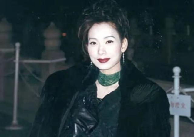八位婚后转战商界的女明星：黎姿公司上市，张庭身价高达三百亿
