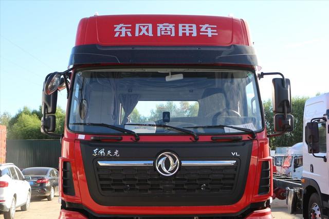 行业“寒冬”+主机厂“威胁”，重卡牵引车仅24w，经销商有多难？