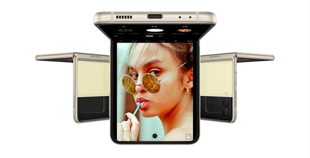 三星ZFlip3：折叠后，就像一个漂亮的眼影盒，女生的福音来了