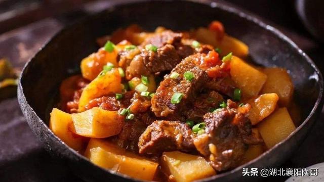 白露到，吃3物，饮2水，食1肉，做1事，润秋燥解秋乏，健康养生