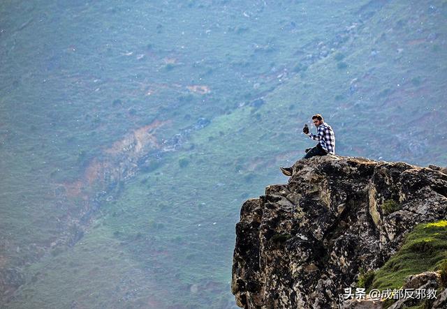 致命的拍摄：印度自拍死亡率全球第一