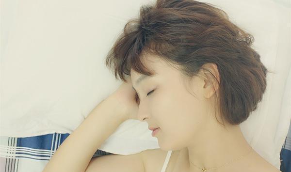 半夜总是自然醒，再也睡不着，睁眼到天亮，到底是出了什么问题？