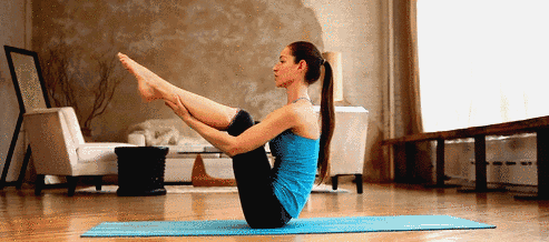 一饿就出现“心慌、手抖、无力”的症状，与什么原因有关？