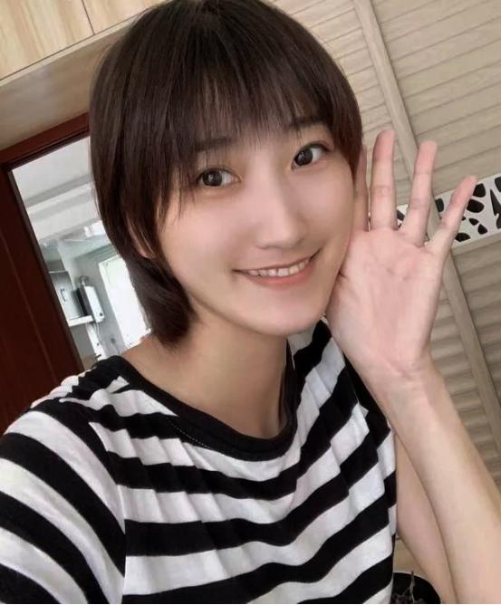 90后抗癌女孩霍九九去世感动全网 她把美好留在视频里
