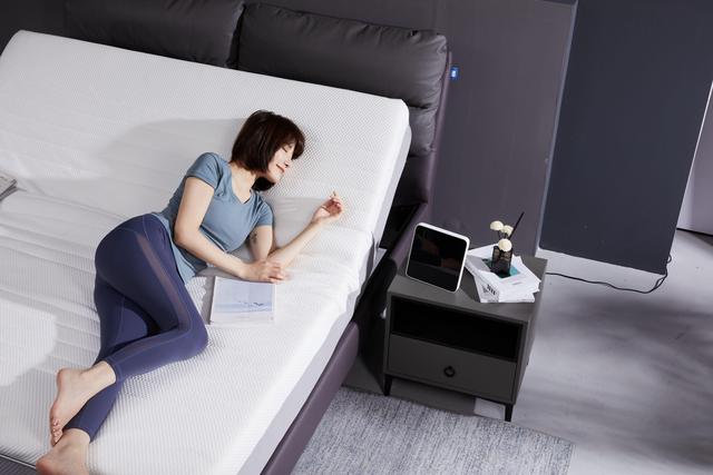 8H Milan智能真皮電動床S，解鎖更多舒睡模式，開啟睡眠新時代