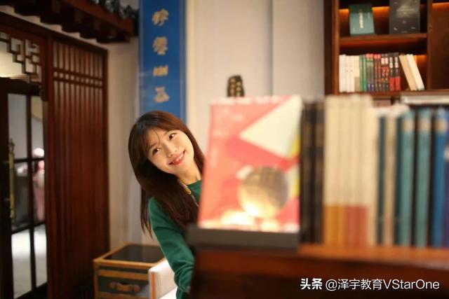 质疑到服气，这是我月入10w的学习经历｜专访形象咨询师秦小鱼