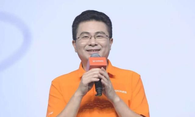 金立老板刘立荣：一把牌输7亿美金，负债200亿失踪，至今下落不明