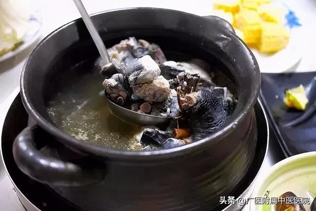 经常胃痛怎么办？推荐2款健脾疏肝养胃汤