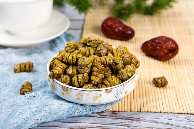 石斛——除了养胃，还能滋肾？你都了解吗？