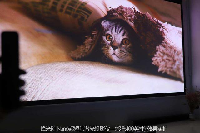 看谁能够深得人心！峰米R1 Nano和坚果智慧墙O1横评