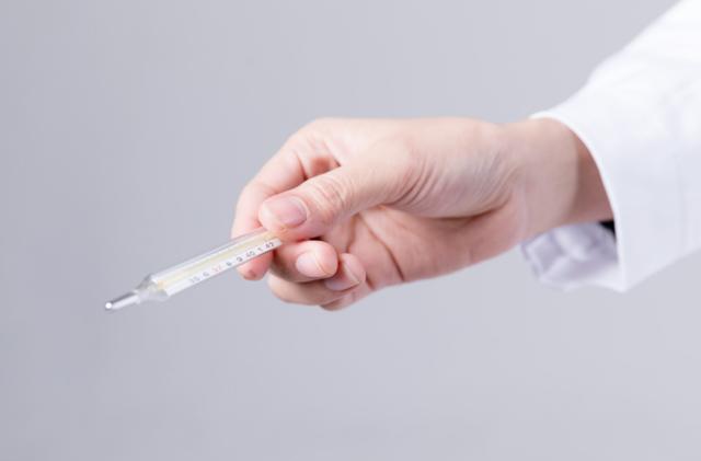 长期不发烧、不感冒的人，更容易得癌症吗？来听听医生的说法