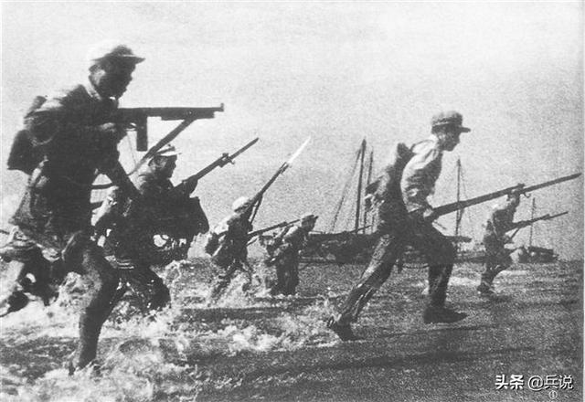 张万年:开国大校当了10年师长，60岁率部对越还击，点名让张万年归队
