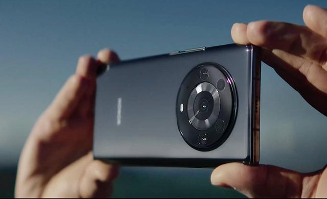 贵有贵的道理！目前这4部旗舰手机最值得考虑，几乎没有短板