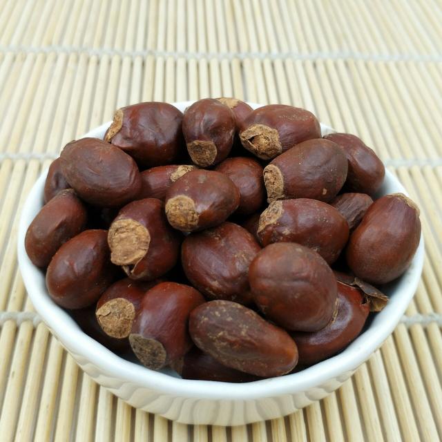 吃完的果核不要丢，入药有这些疗效