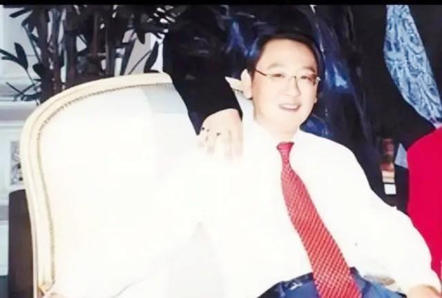 汤君年：卖窗帘起家，投资6亿建房800套，如今每套价值过亿