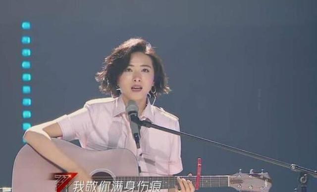 秦昊问万茜我不是男神吗:秦昊隔空喊话万茜自己也是男神。网友回话你不是男神，是山神