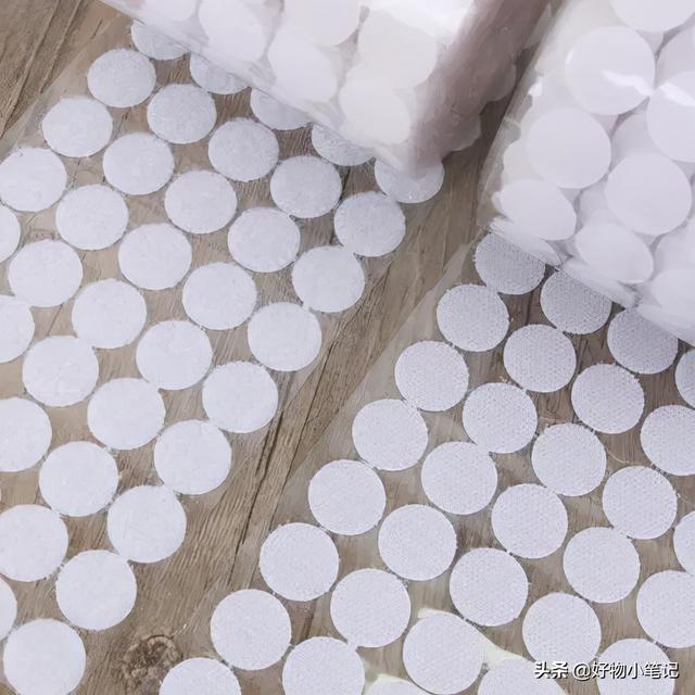 给女儿做了一套宇航员服装，幼儿园的小朋友都羡慕了