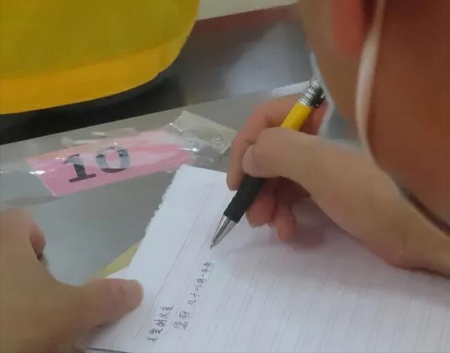 孩子熊起来也不能打吗？不打孩子不能成为绝对的“教育正确”