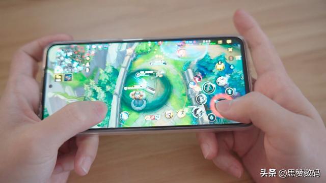 我居然说它是性价比神器，红米Redmi Note 11 Pro+详细体验测评