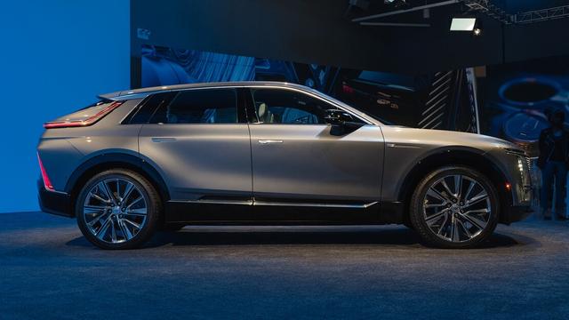 明年上市的重磅纯电SUV，宝马封顶之作iX，凯迪拉克回头率最高