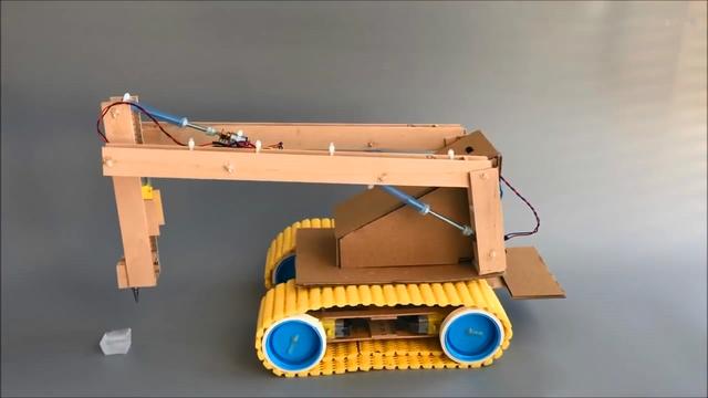 手工制作迷你版的破碎机