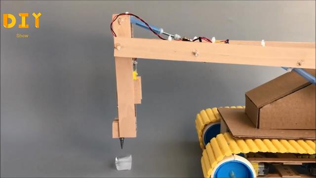 手工制作迷你版的破碎机
