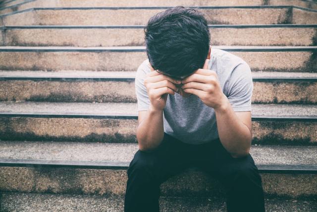 疑似患有抑郁症的人，常常不自觉说出4句话